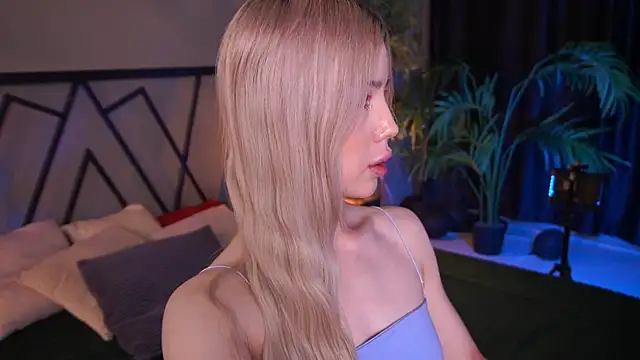 LindaThacker online show from 04/18/26, 04:16