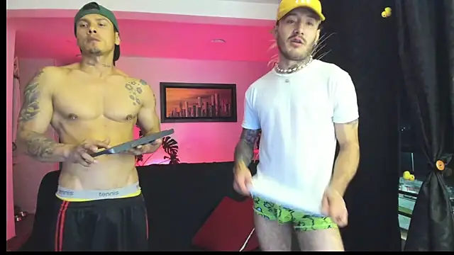 Snapshot of MARCELOANDLUCIAN chatting on 02/27/25, 11:59 MARCELOANDLUCIAN online show from 02/27/25, 11:59