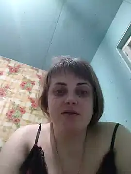 Snapshot of CoddessCrystal chatting on 02/03/25, 04:57 CoddessCrystal online show from 02/03/25, 04:57