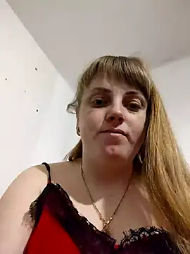 Snapshot of CoddessCrystal chatting on 02/25/25, 04:46 CoddessCrystal online show from 02/25/25, 04:46