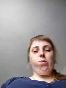 Snapshot of CoddessCrystal chatting on 02/28/25, 12:09 CoddessCrystal online show from 02/28/25, 12:09