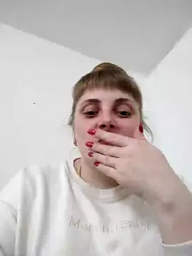 Snapshot of CoddessCrystal chatting on 03/01/25, 12:23 CoddessCrystal online show from 03/01/25, 12:23