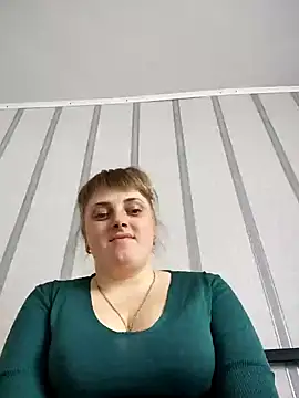 Snapshot of CoddessCrystal chatting on 03/11/25, 12:28 CoddessCrystal online show from 03/11/25, 12:28