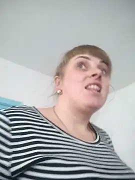 CoddessCrystal online show from 11/17/25, 09:37