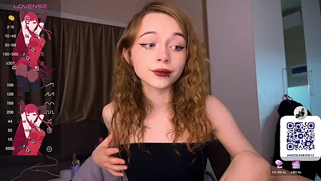 Snapshot of _SofiaBrown chatting on 11/06/25, 09:59 SofiaBrown online show from 11/06/25, 09:59