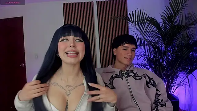 Snapshot of rouss_ari chatting on 11/09/25, 01:59 rouss ari online show from 11/09/25, 01:59