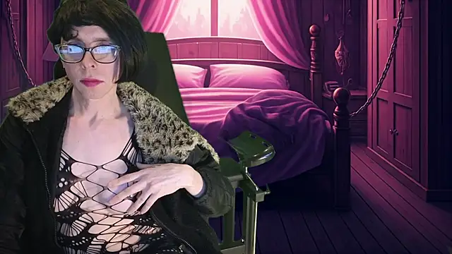 Snapshot of april_show_her chatting on 03/08/25, 12:55 april show her online show from 03/08/25, 12:55