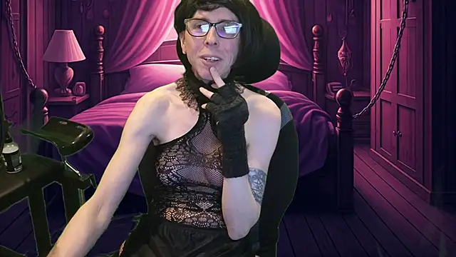 Snapshot of april_show_her chatting on 03/20/25, 10:18 april show her online show from 03/20/25, 10:18