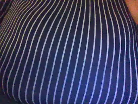 Snapshot of RoxiRedXXX chatting on 01/08/25, 09:23 RoxiRedXXX online show from 01/08/25, 09:23