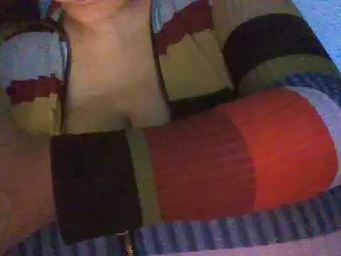 Snapshot of RoxiRedXXX chatting on 02/18/25, 09:09 RoxiRedXXX online show from 02/18/25, 09:09