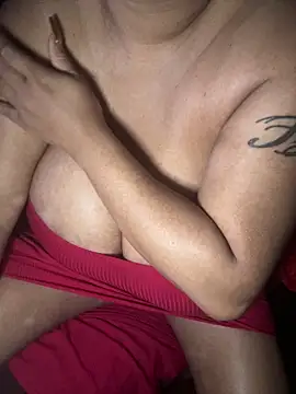 RoxiRedXXX online show from 05/09/26, 05:18