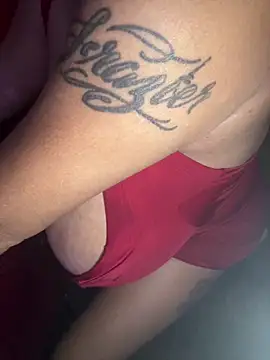 RoxiRedXXX online show from 05/16/26, 06:54
