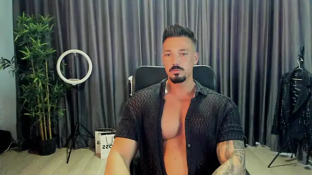 Snapshot of HaydenSpearss chatting on 06/17/26, 12:18 HaydenSpearss online show from 06/17/26, 12:18