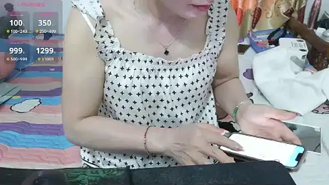 Snapshot of Love_making chatting on 04/06/26, 05:08 Love making online show from 04/06/26, 05:08