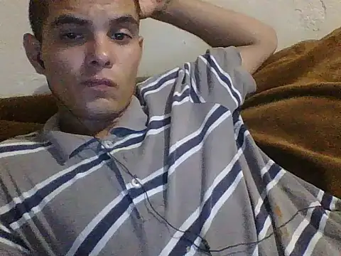 Snapshot of JoanBS21 chatting on 09/18/25, 04:03 JoanBS21 online show from 09/18/25, 04:03