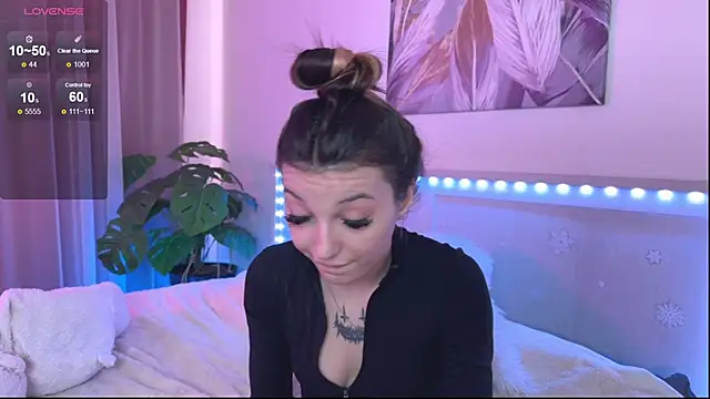 Snapshot of Veronica_leal chatting on 05/11/26, 08:20 Veronica leal online show from 05/11/26, 08:20