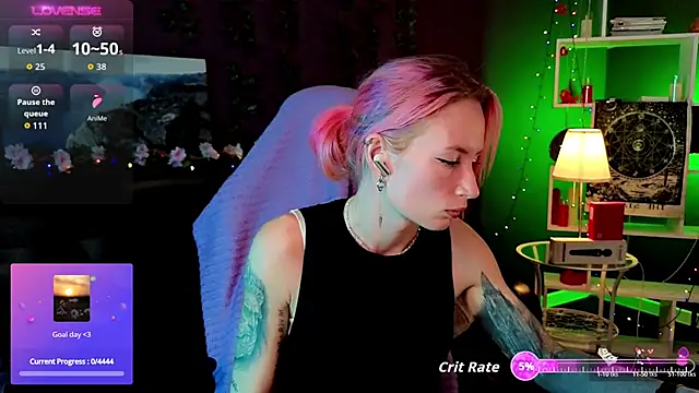  HelenCarter online show from 10/20/25, 08:42