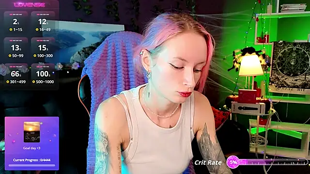  HelenCarter online show from 10/26/25, 08:48