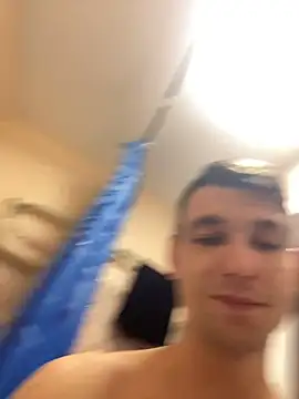 Snapshot of shufflercat chatting on 11/28/25, 10:56 shufflercat online show from 11/28/25, 10:56