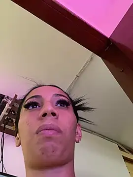 Lina10 online show from 04/23/26, 09:06