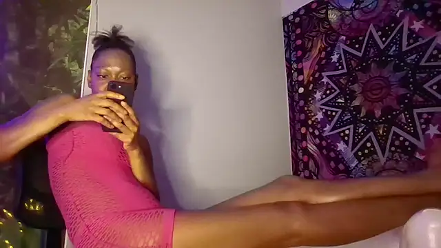 Snapshot of C0ffeecoolatte chatting on 03/30/26, 02:12 C0ffeecoolatte online show from 03/30/26, 02:12