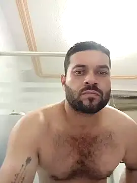 Snapshot of Rober2230 chatting on 12/15/24, 04:40 Rober2230 online show from 12/15/24, 04:40