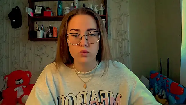 luxie milady online show from 10/20/25, 08:59