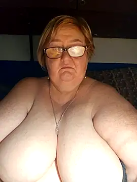 Awn290668 online show from 09/08/25, 04:28