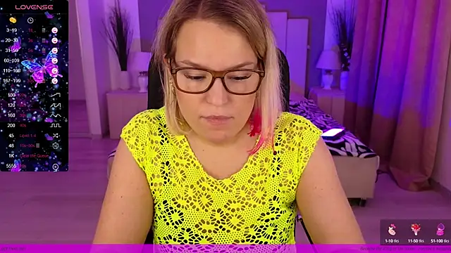 EVAshinyGIRL online show from 01/08/25, 03:39