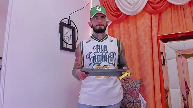 dilan scootk  online show from 02/25/26, 07:23