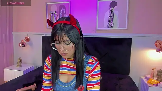 Snapshot of naoko_kirino chatting on 02/12/25, 03:27 naoko kirino online show from 02/12/25, 03:27