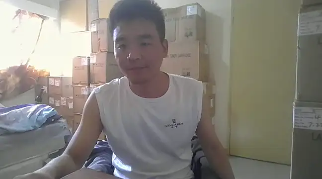 Snapshot of kisstoyousoon2024 chatting on 01/04/25, 02:25 kisstoyousoon2024 online show from 01/04/25, 02:25