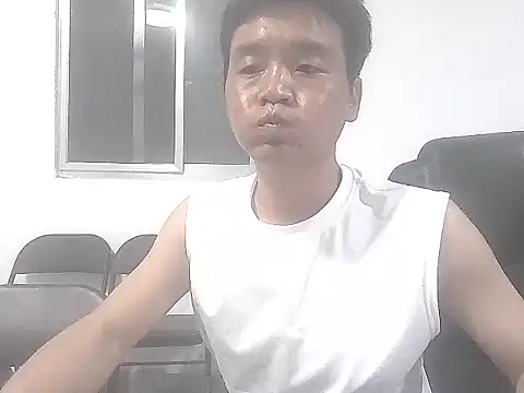 Snapshot of kisstoyousoon2024 chatting on 12/02/25, 10:27 kisstoyousoon2024 online show from 12/02/25, 10:27