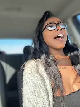 Blazerina online show from 10/24/25, 06:59