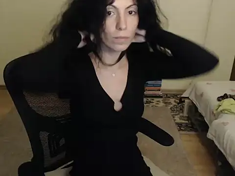 Emmatoo online show from 10/14/25, 05:25