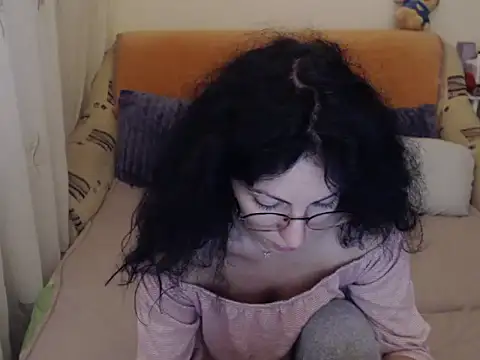 Emmatoo online show from 11/26/25, 02:07