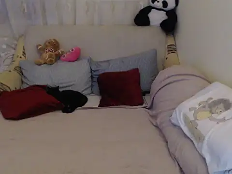 Emmatoo online show from 12/19/25, 03:08