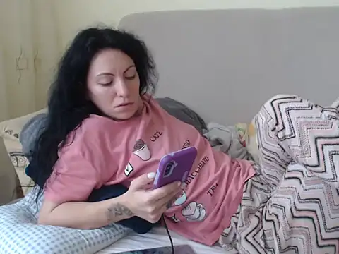 Emmatoo online show from 02/24/26, 07:39