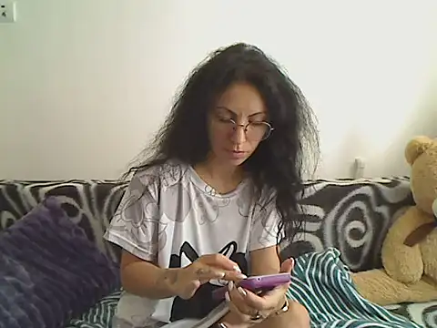 Emmatoo online show from 04/04/26, 10:24