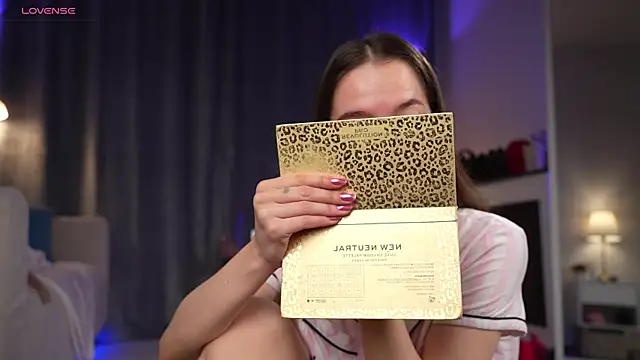 Amely Young online show from 10/11/25, 12:43