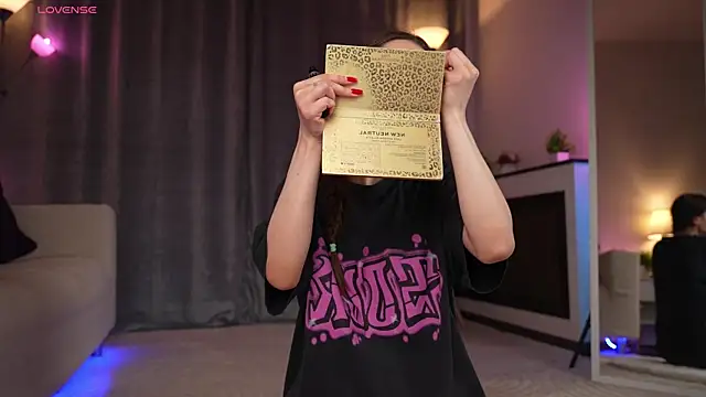 Amely Young online show from 04/05/26, 01:36