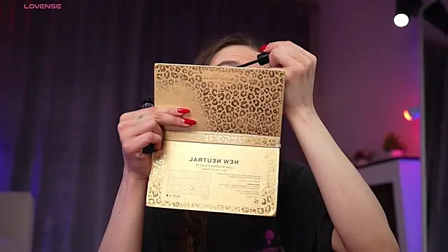 Amely Young online show from 04/07/26, 02:23