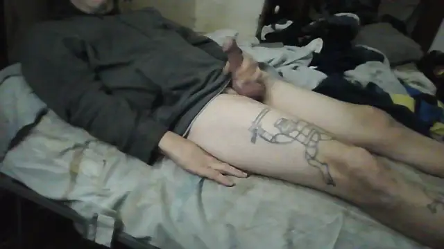 Snapshot of demonsemen1980 chatting on 01/06/26, 03:43 demonsemen1980 online show from 01/06/26, 03:43