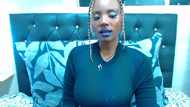 SAVAGExBOO online show from 12/16/24, 11:39