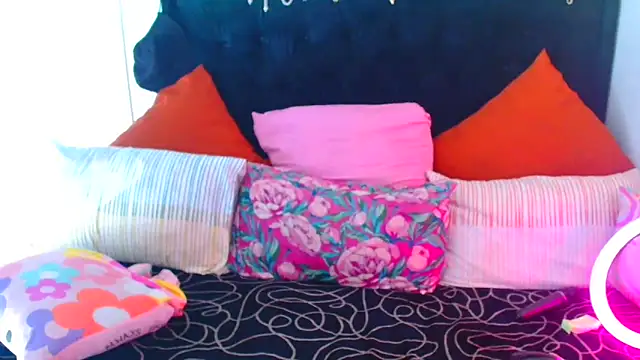 SAVAGExBOO online show from 11/10/25, 04:06