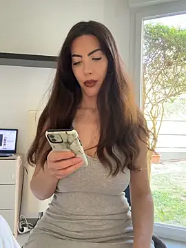 Eyline online show from 04/02/26, 09:40