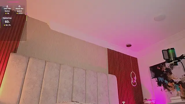 HannaRed  online show from 04/15/26, 07:32