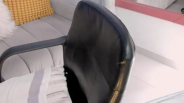 Snapshot of Pamela_Rosal chatting on 03/15/25, 04:10 Pamela Rosal online show from 03/15/25, 04:10