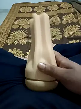 Unicorns74 online show from 12/29/24, 04:19