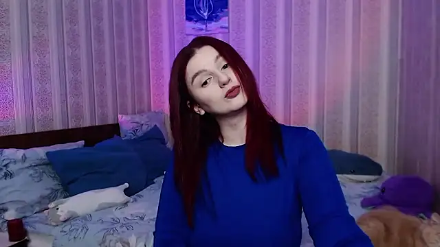 Snapshot of JulthHell chatting on 01/10/26, 12:56 JulthHell online show from 01/10/26, 12:56